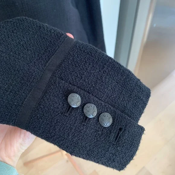 Blazer - Picture 3 of 6